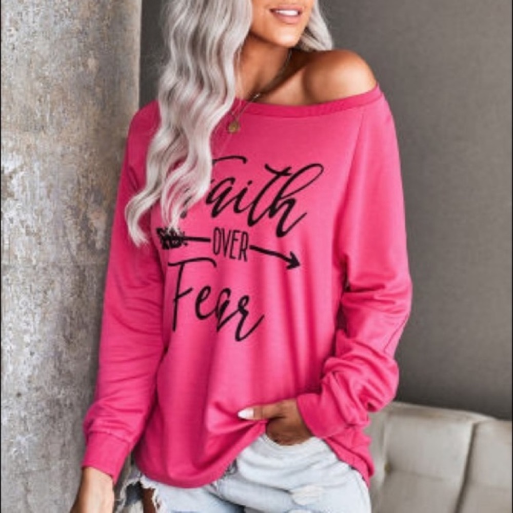 Faith Over Fear
Pullover Pink - Picture 2 of 5